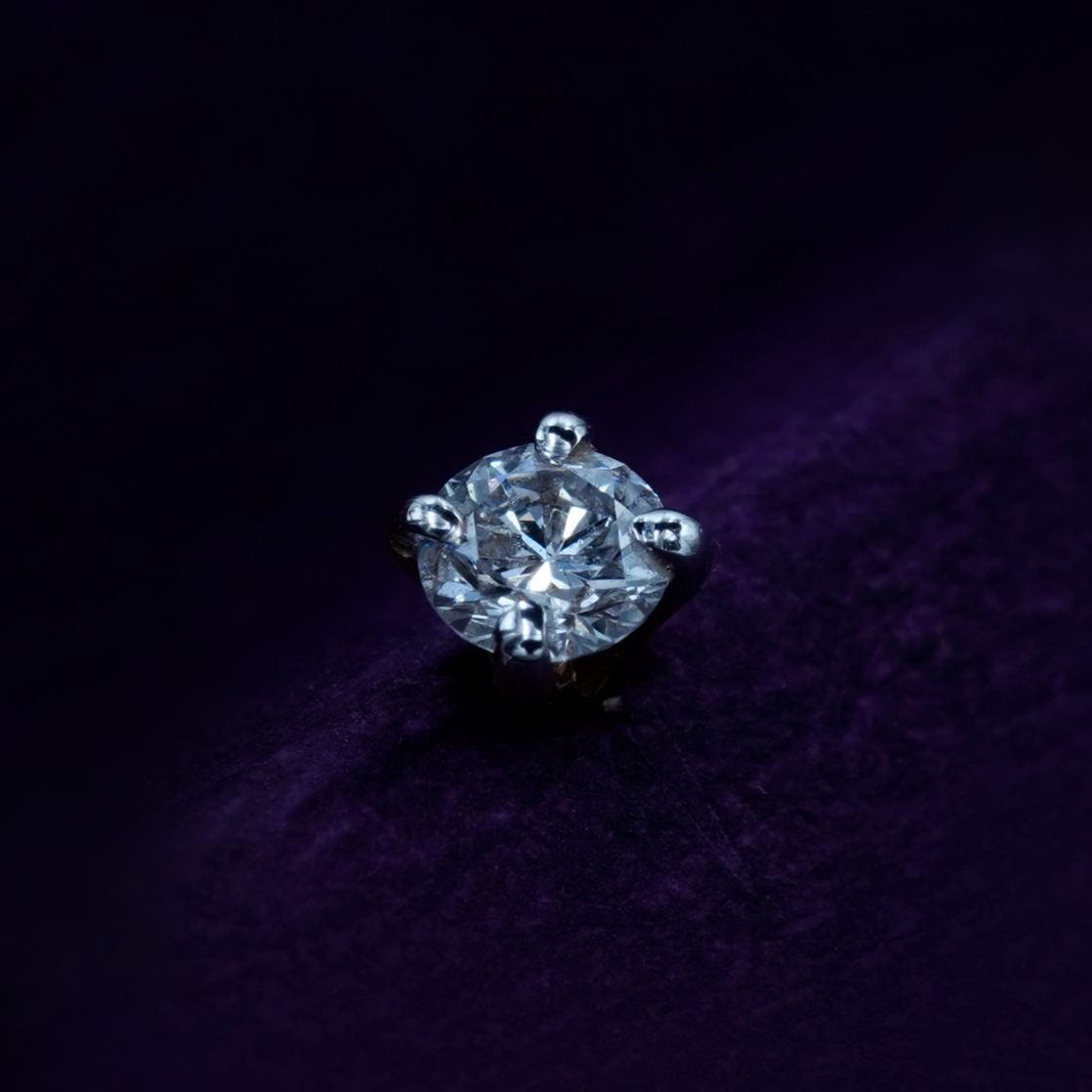 Minimalist Diamond Nose Pin