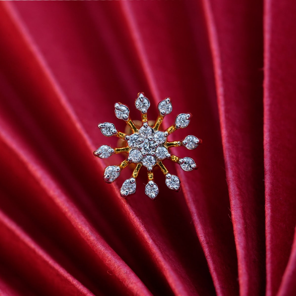 Classic Diamond Nose pin