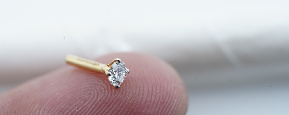 How to Spot Fake Diamonds and Gold: Tips from Industry Experts