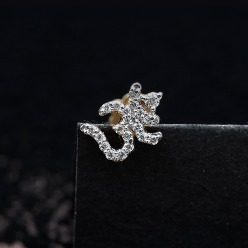 Traditional Indian Diamond Nosepin